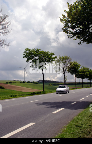 Eines der Windturbinen in der Haut Lys-Windpark in der Nähe von Fauquembergues Pas De Calais Stockfoto