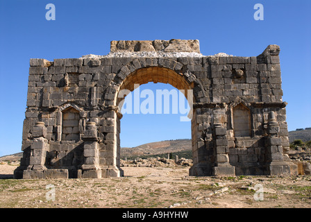 Der Triumphbogen des Caracalla in Volubilis, Marokko, Afrika Stockfoto