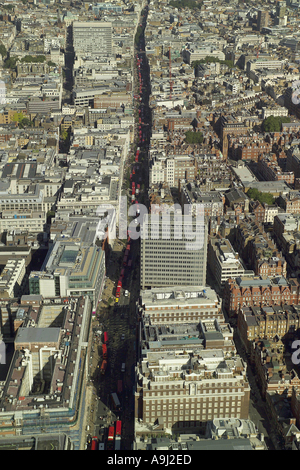 Luftaufnahme der Oxford Street im Londoner West End mit bis zu 50 London Red Busse in die Verkehrsstaus gefangen Stockfoto