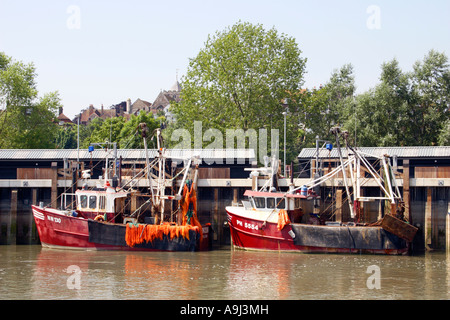 Angelboote/Fischerboote am Simmons Quay, Roggen, East Sussex, England. Stockfoto