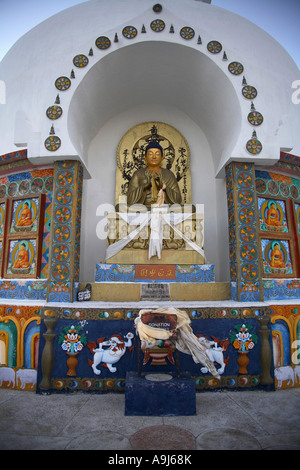 Shanti Stupa an Stadt Leh, Ladakh, Jammu und Kaschmir, Indien Stockfoto
