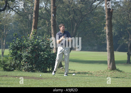 ANG99211 Einmann spielt Golf Chembur Mumbai Indien Model Release Nr. 524 Stockfoto