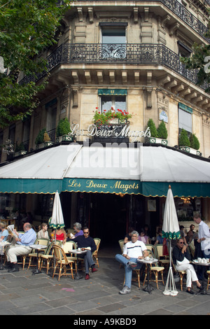 Les Deux Magots berühmten Paris Cafe in St. Germain des Prés Bereich Frankreich Stockfoto