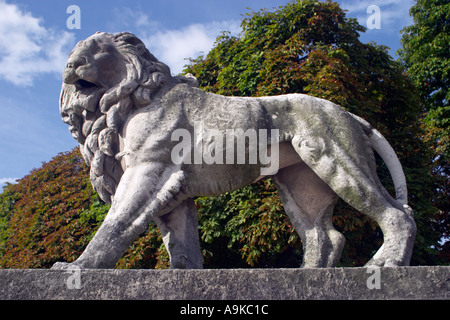 Löwenstatue im Jardin du Luxembourg Paris Frankreich Stockfoto