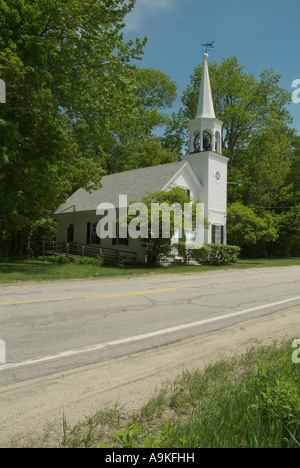 Wonalancet Union Chapel in den Frühlingsmonaten befindet sich in Wonalancet New Hampshire USA ist Teil von Neu-England Stockfoto