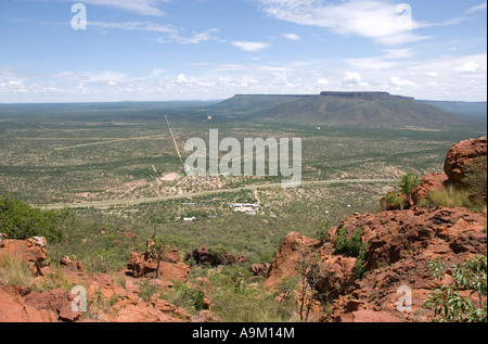 Gesamtansicht des Waterberg Plateaus in Namibia Stockfoto