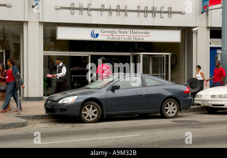 Außengebäude der Georgia State University Credit Union in der Innenstadt von Atlanta, Georgia, USA. Stockfoto