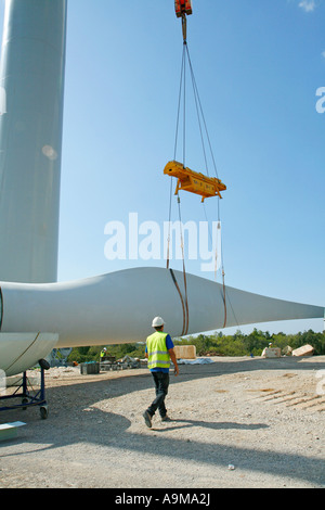 Klinge für Windkraftanlage. Lleida, Spanien Stockfoto