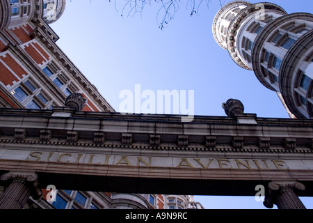 Sizilianische Avenue Holborn London entworfen von R J Worley Stockfoto