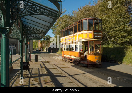 1900 Glasgow Corporation Straßenbahn im Crich Tramway Village, in der Nähe von Matlock, Derbyshire, England, UK Stockfoto