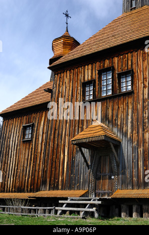 Alte hölzerne orthodoxe Kirche in der Ukraine Stockfoto