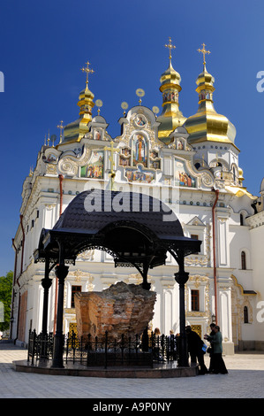 Heiligen Überreste einer Kirche am Kievo Pecherskaya Lawra Kiewer Höhlenkloster Lawra Höhle Kloster in Kiew Ukraine Stockfoto