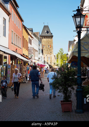 Straßenbild und nördlichen Stadttor am Bad Munstereifel, Rheinland, Deutschland, Europa Stockfoto