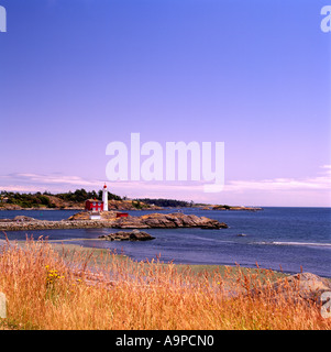 Fisgard Leuchtturm am Fort Rodd Hill National Historic Site, Esquimalt Harbour in der Nähe von Victoria, BC, Britisch-Kolumbien, Kanada Stockfoto