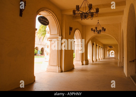 Gehweg im El Prado in Balboa Park, San Diego Kalifornien Stockfoto