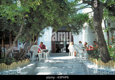 Paris Frankreich, Leute essen auf Terrassen im 'Paris Mosque Cafe' ' Mosquee de Paris' Restaurant Paris Terrasse, Garten Bistro Tisch, Grand Stockfoto