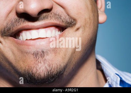 Mann lächelnd Stockfoto