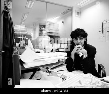 Glückliche und erfüllte Frauen, Rechtsanwältin, Anwältin, die Leben und Freundschaft genossen Stockfoto