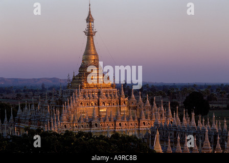 Thanboddhay Paya Pagode in der Nähe der Stadt Monywa in zentrale Birma Stockfoto