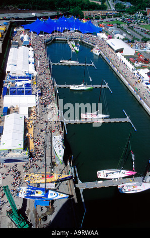 Volvo Ocean Race Whitbread rund um die Welt letzten Zwischenstopp in Göteborg 2002 Yacht am Liegeplatz. Stockfoto