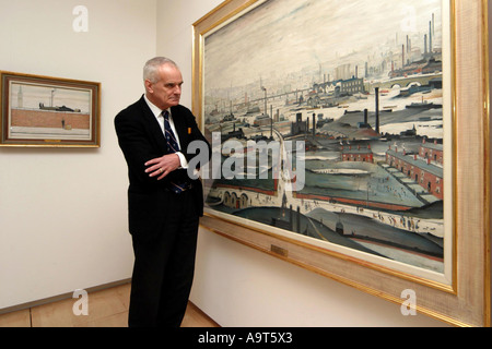 Der verstorbene in Salford geborene Komponist Sir Peter Maxwell Davies erhielt die Freiheit der Stadt Salford im Lowry in Salford Quays, England. Stockfoto