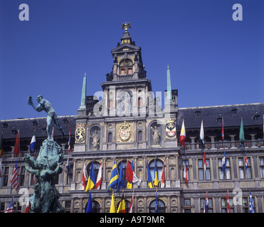 BRABO-BRUNNEN-RATHAUS-GROßER MARKT-ANTWERPEN-BELGIEN Stockfoto