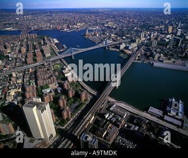 BROOKLYN UND MANHATTAN BRIDGE DOWNTOWN MANHATTAN NEW YORK CITY USA Stockfoto