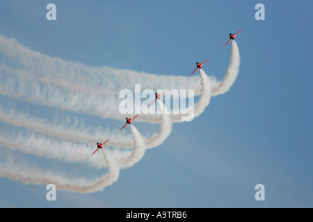 Royal Air Force Hawk T1A Kunstflug Display Team Red Arrows in Newtownards Air Show County Down Nordirland Stockfoto