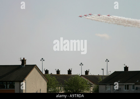 Royal Air Force Hawk T1A aerobatic anzeigen Team Red Arrows über Newtownards County Down Northern Ireland Stockfoto