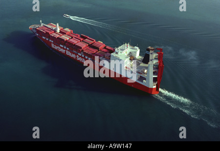 Containerschiff im Gange Stockfoto