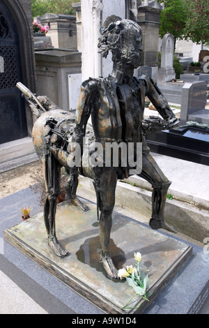 Grab von César Baldaccini französische Bildhauer Friedhof Montparnasse Paris Frankreich Stockfoto