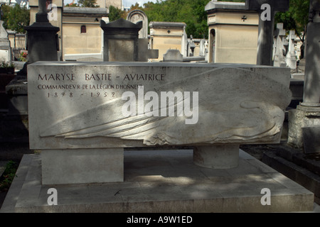 Grab von Maryse Bastie feierte weibliche Flieger Friedhof Montparnasse Paris Frankreich Stockfoto