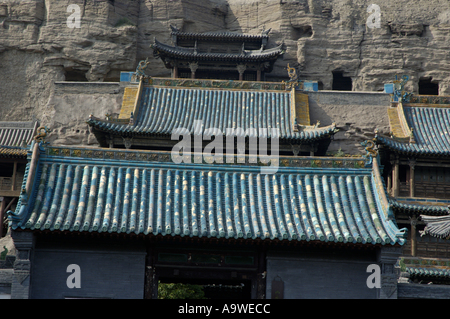 China Shanxi Yungang Shiku Höhlen in der Nähe von Datong Pavillons am Eingang Stockfoto