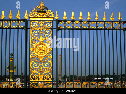 Europa Frankreich Paris das Tor zu den Tuilerien am Place de la Concorde. Stockfoto