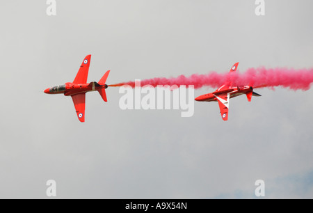 Royal Air Force Red Arrows BAE Hawk Trainer Kunstflug Display Stockfoto
