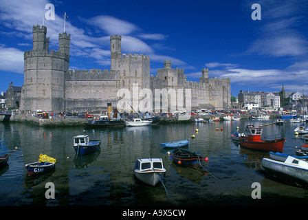 CAERNARFON CASTLE GWYNEDD NORDKÜSTE WALES UK Stockfoto
