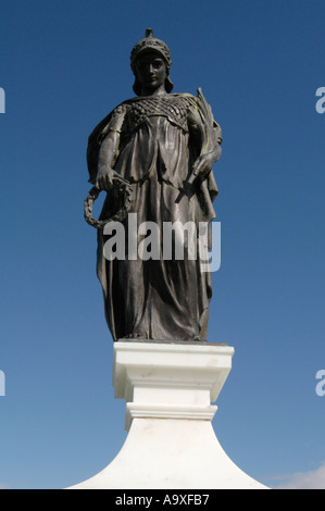 Bronzestatue von Britannia am National Memorial Arboretum in Burton-Upon-Trent Stockfoto