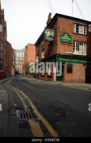 Sir Ralph Abercromby Pub in Bootle Street in Manchester neben der Polizeistation. Stockfoto