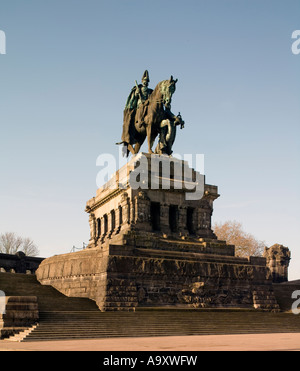 Statue von Kaiser Wilhelm i., Deutsches Eck, Koblenz, Deutschland Stockfoto