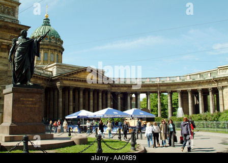 Kathedrale unserer Dame von Kazan auf Nevskiy Prospeckt St. Petersburg Russland Stockfoto