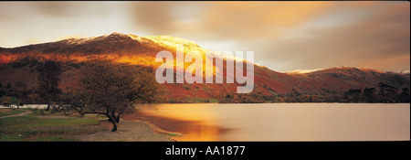 Sonnenuntergang über Ullswater im Vereinigten Königreich Seenplatte Stockfoto