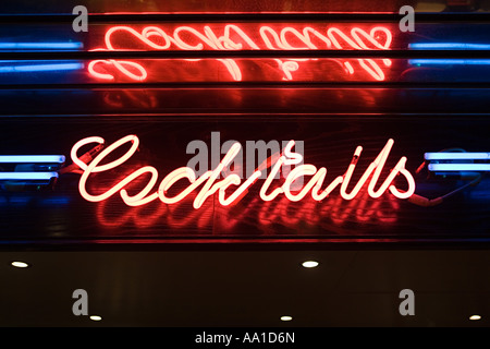 Cocktail-bar Zeichen Stockfoto