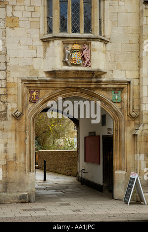 Marylone Torbogen alten Krypta Schulzimmer St. Mary De Crypt Kirche Southgate Street Gloucester Stockfoto