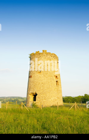 Alte ausgediente Windmühle aufgeführt viel Wenlock Shropshire Stockfoto