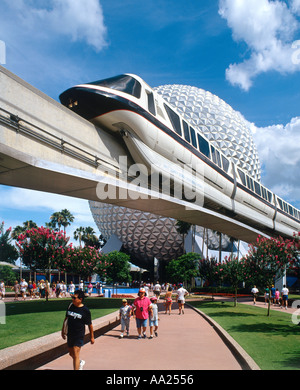 Monorail und Kuppel in Epcot Center, Walt Disney World, Orlando, Florida, USA Stockfoto