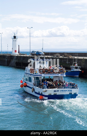 dh Hafen Touristen Boot ANSTRUTHER EAST NEUK FIFE SCHOTTLAND schottisch Tourist Passagier Fähre Tagesausflug zur Insel Mai Segeln Stockfoto