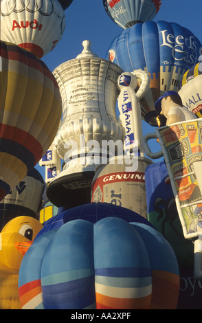 Massenhafte Zustimmung des Heißluftballons aus Bristol Balloon Fiesta Stockfoto