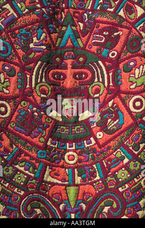 Bunte Tischdecke für den Verkauf im Markt, archäologische Stätte Teotihuacan, Teotihuacan, Mexiko-Stadt, Mexiko Stockfoto