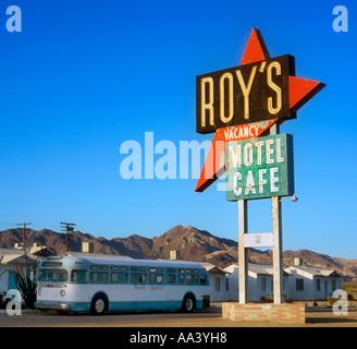 Roys Motel Cafe Zeichen auf der alten Route 66 in Amboy Kalifornien Stockfoto