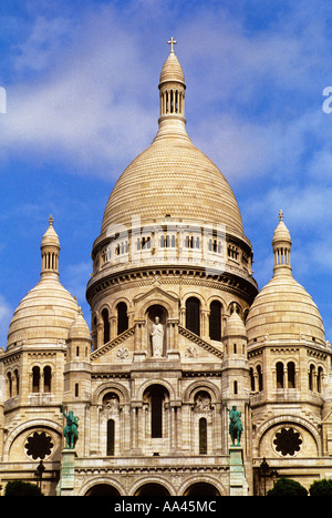 Paris, Basilika Sacré-Coeur, Montmartre, Eglise du Sacré Coeur (Basilika des Heiligen Herzens). Historische katholische Kirche, religiöses Wahrzeichen. Frankreich Stockfoto